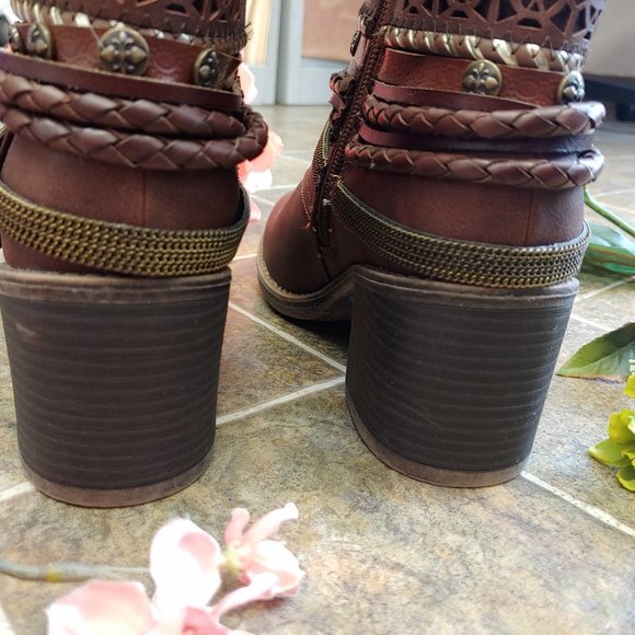 B52 By Bullboxer - Brown Ankle Boots -  Size 8 - Picture 2 of 8